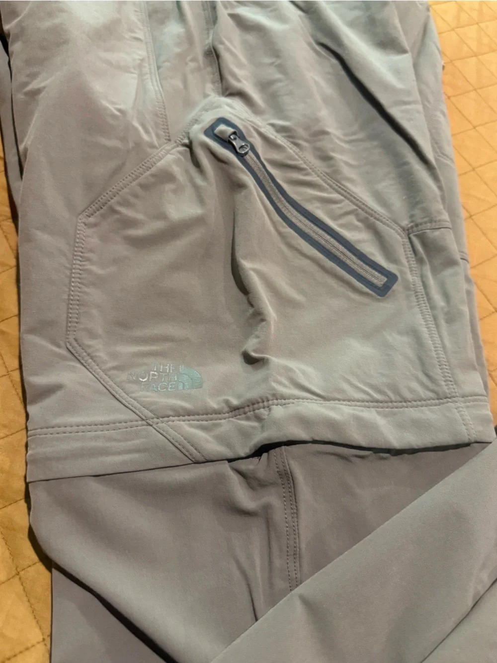The North Face Brown/Taupe Men's Convertible Cargo Pants Medium